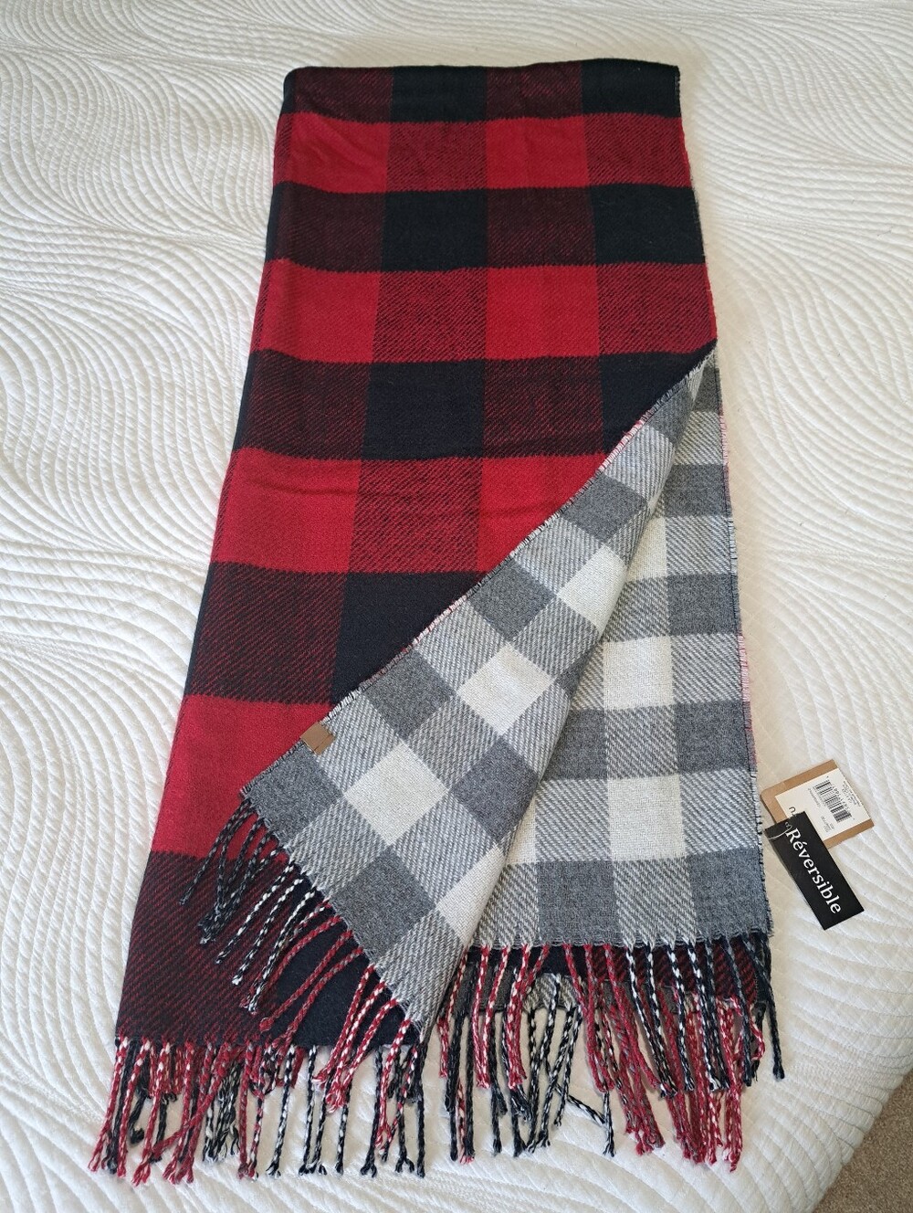 Canadiana Reversible Plaid Blanket Scarf Buffalo Check Fringe Red Grey OS NWT